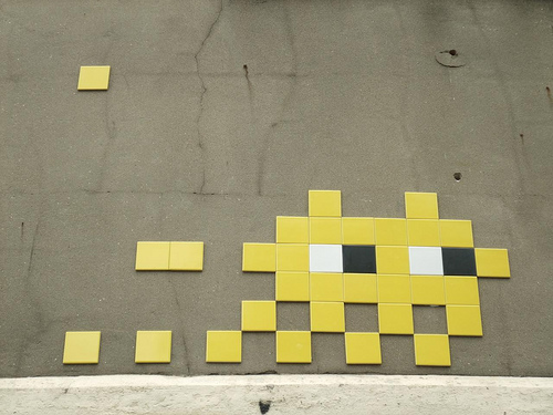 london street art: super cute invader